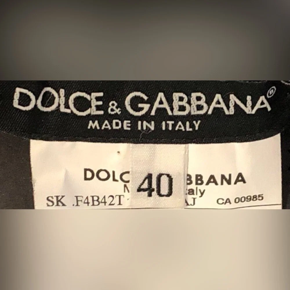 ๐ 1 hour sale. Dolce & Gabbana, EU 40 US 4, Classic Black Pencil Skirt - Picture 6 of 16